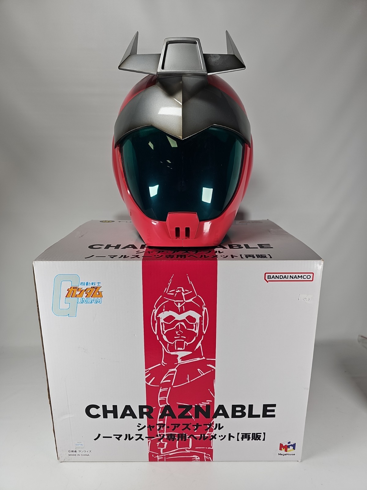 Mobile Suit Gundam Char Aznable Normal Suit Helmet Full Scale Open Box