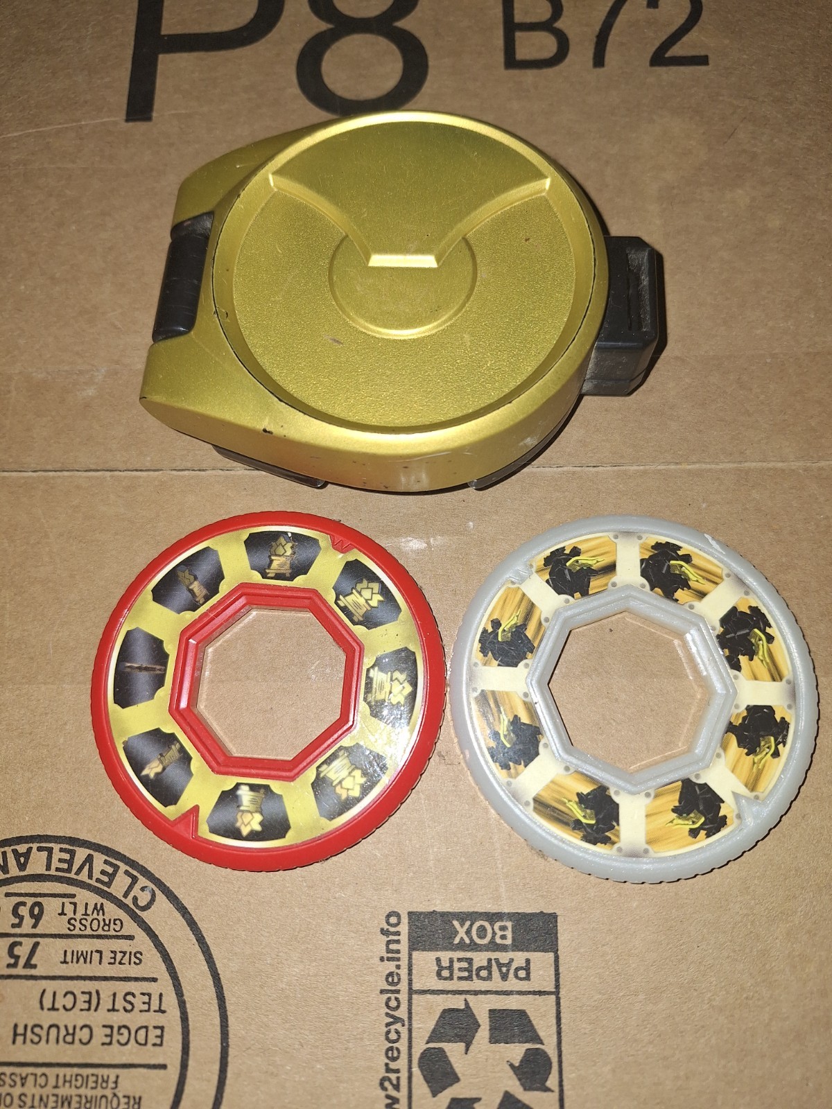2011 Bandai Power Rangers Samurai Gold Disk Case Belt Clip With 2 Discs