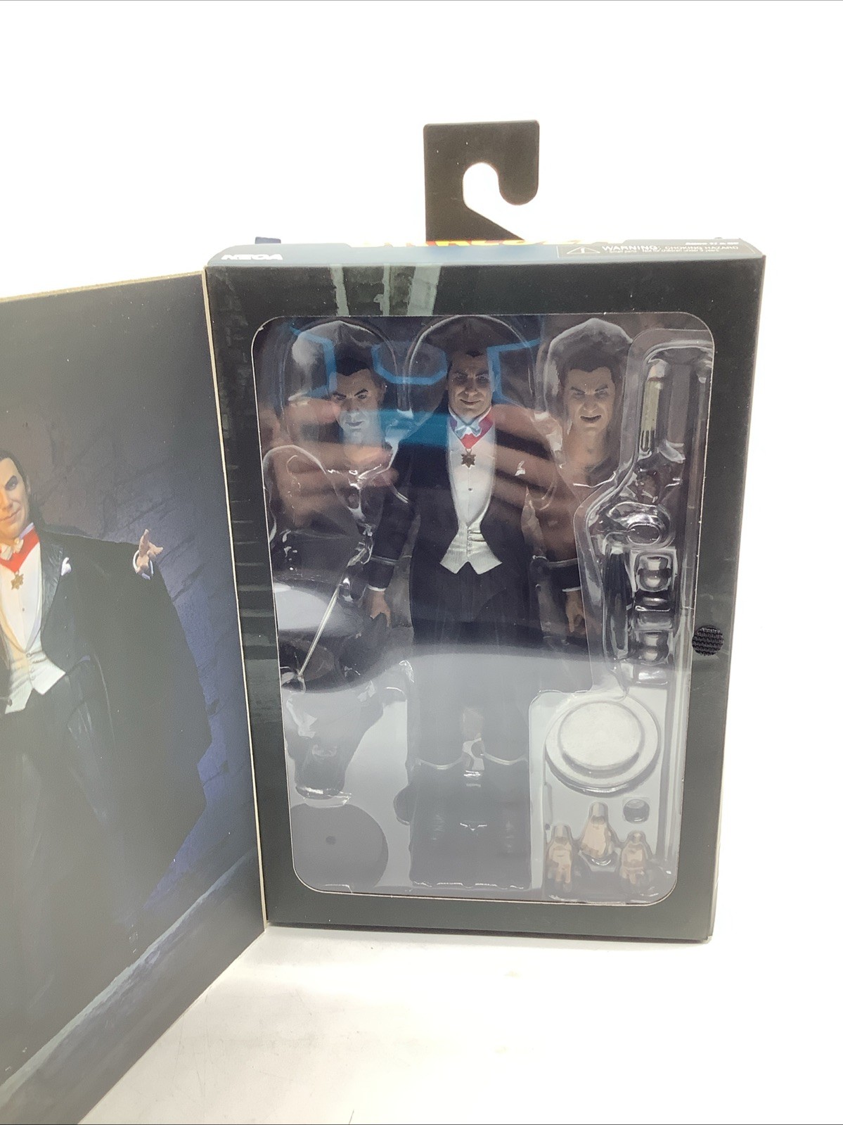 NECA Universal Monsters Ultimate Count Dracula 7&Prime; Scale Figure NIDB