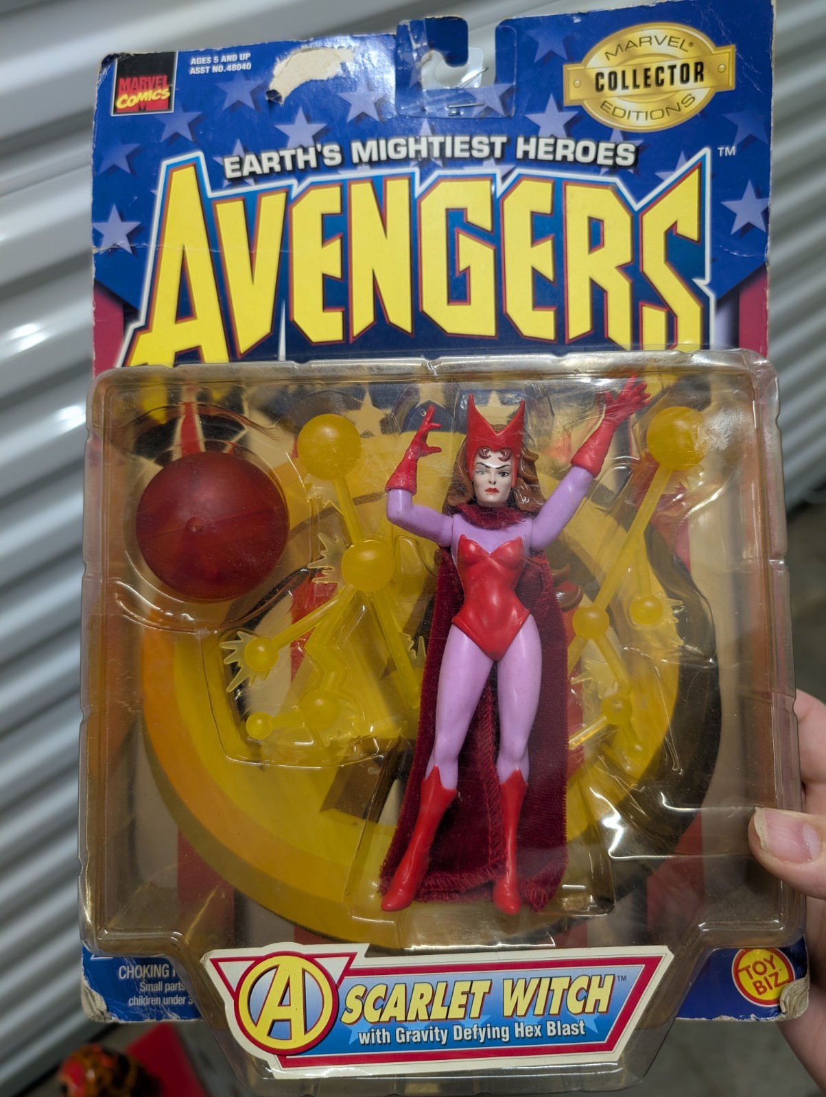 Avengers: Earth&rsquo;s Mightiest Heroes: SCARLET WITCH 5.5&Prime; Figure with Hex Blast!