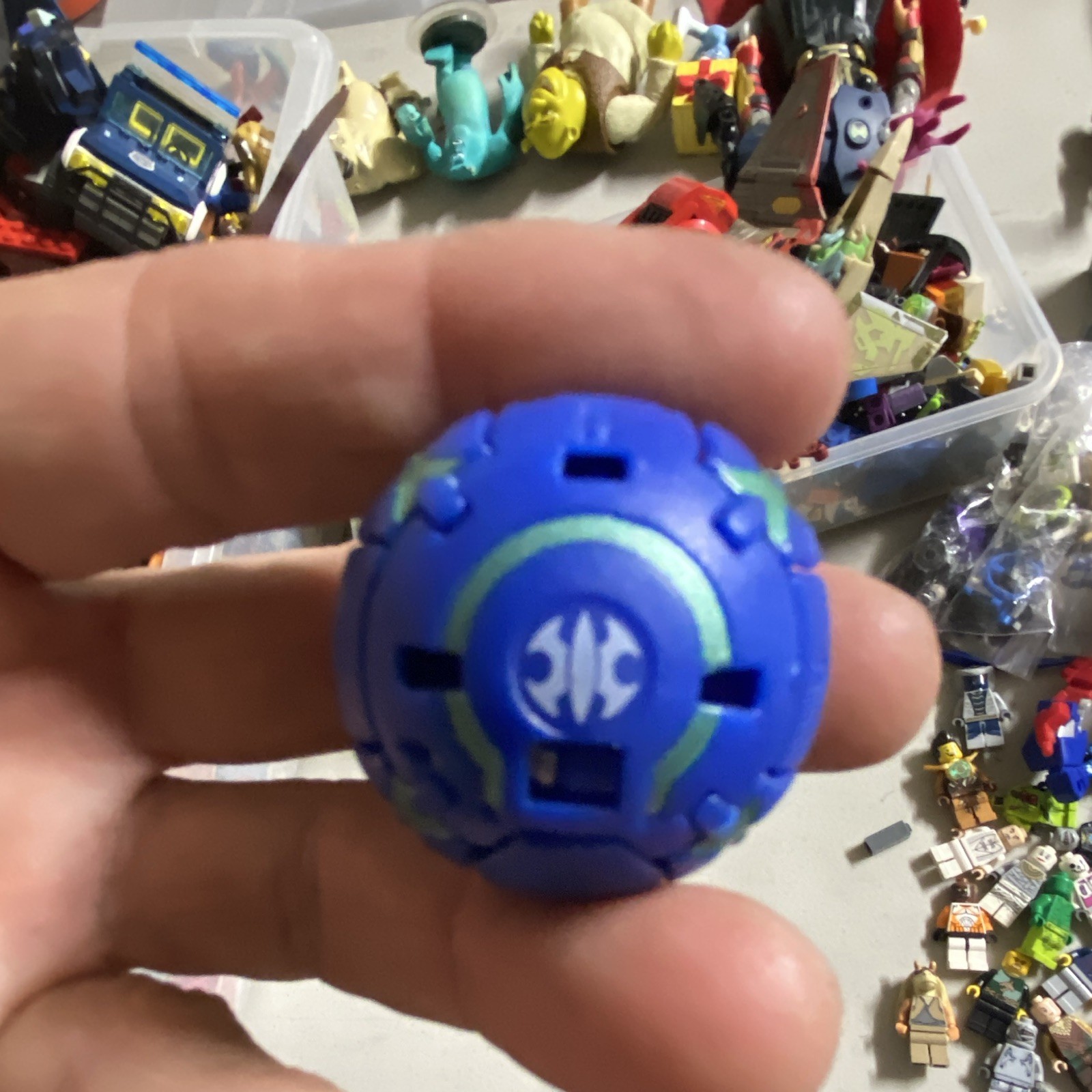 2pc Plastic Action Figure Ball Accessories, Blue/Light Blue/Green