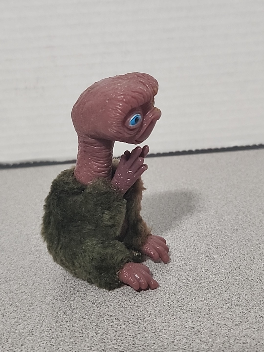 RARE Vintage E.T. The Extra-Terrestrial Hugger Clip On Plush – 3.5&Prime;