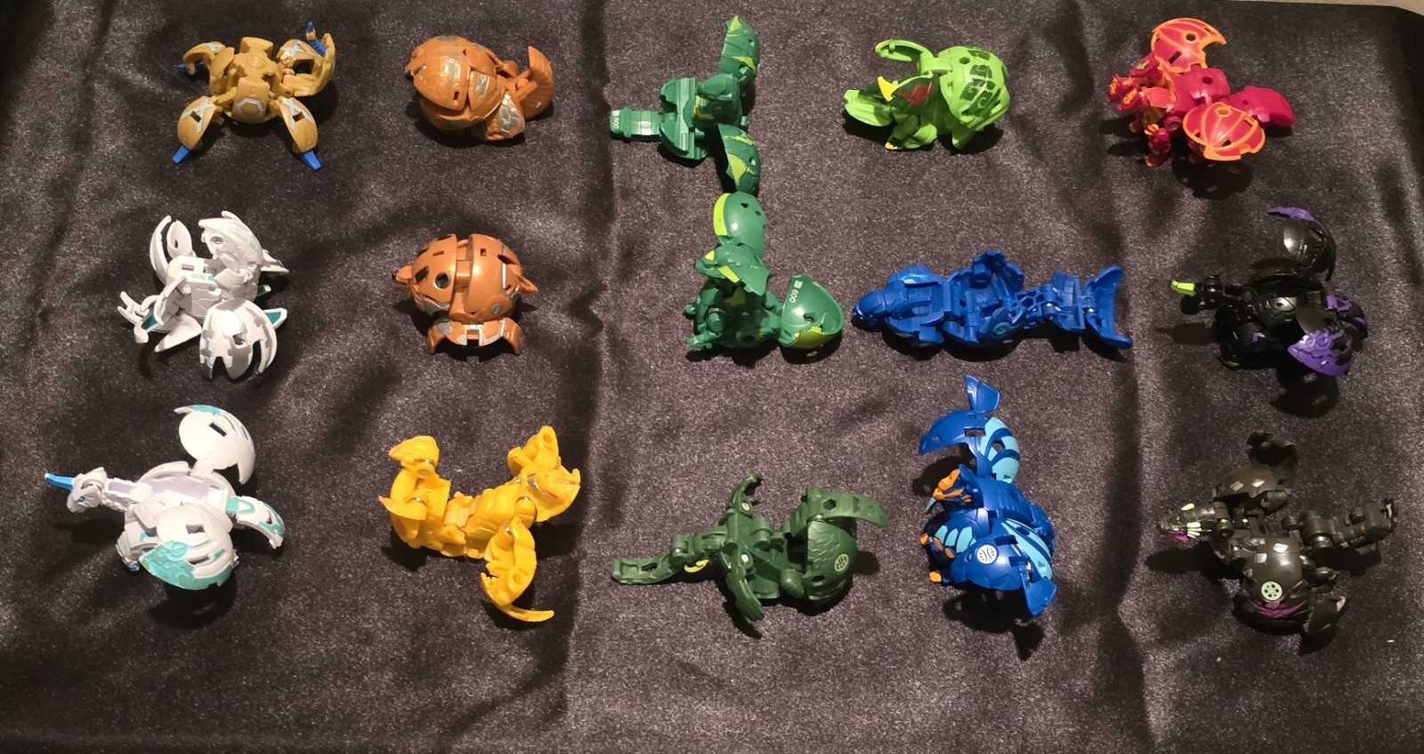 Bakugan Battle Brawlers Mixed Attributes (See Pics) Bundle Lot Set of 15