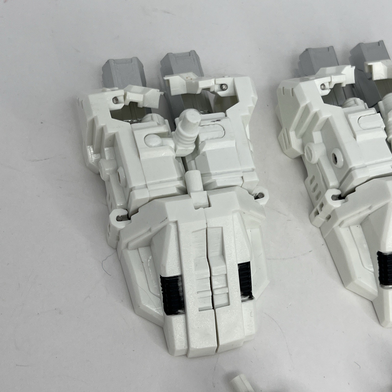 White Hand & Foot Upgrade Kit For Combiner Wars Superion Bruticus Defensor