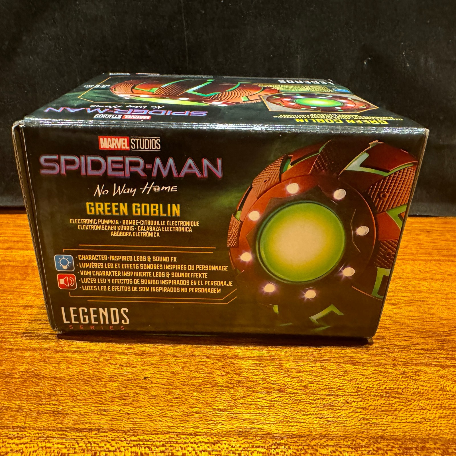 Marvel Legends GREEN GOBLIN Electronic PUMPKIN BOMB Prop Replica