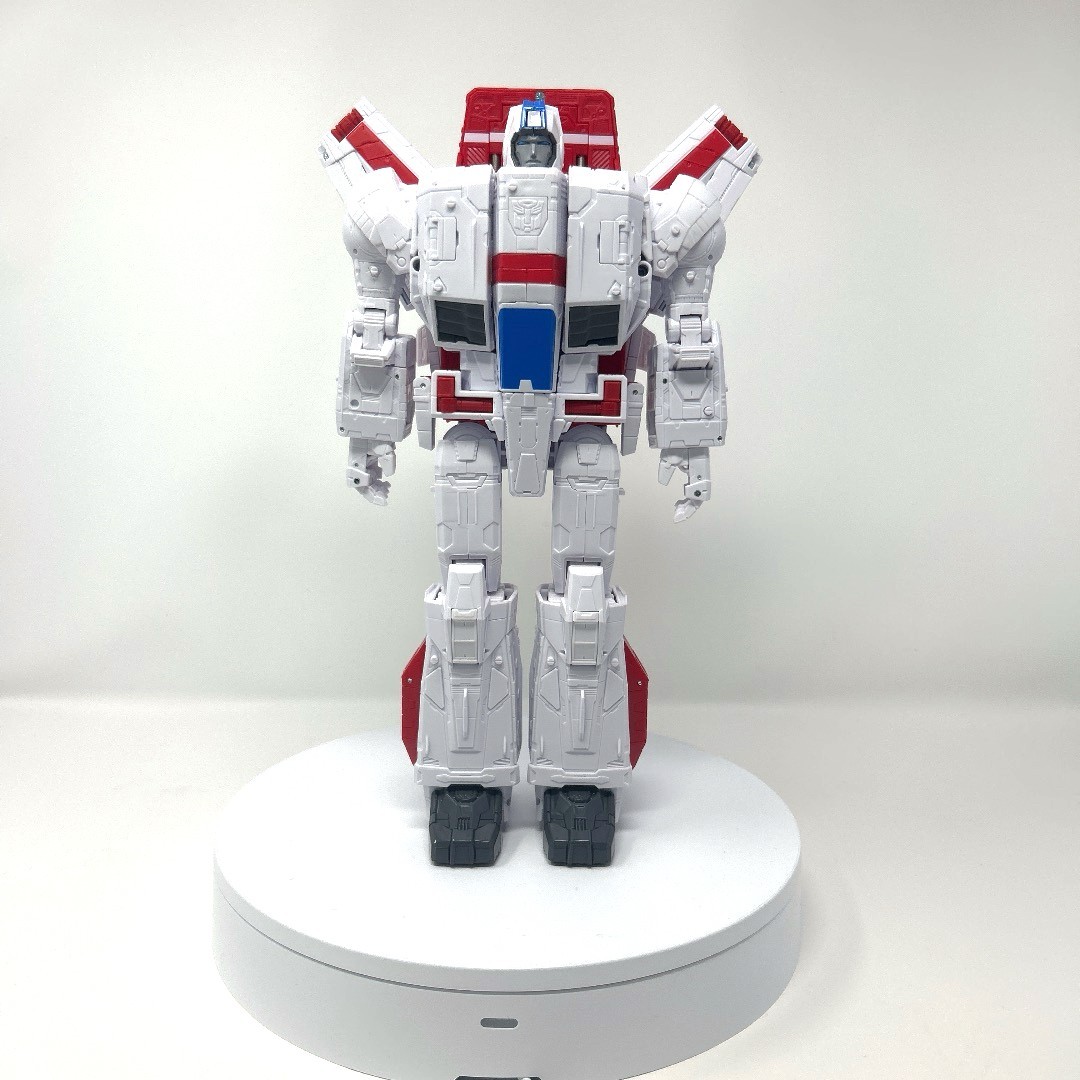 transformers sdcc 2025 exclusive jetfire with sealed comic included