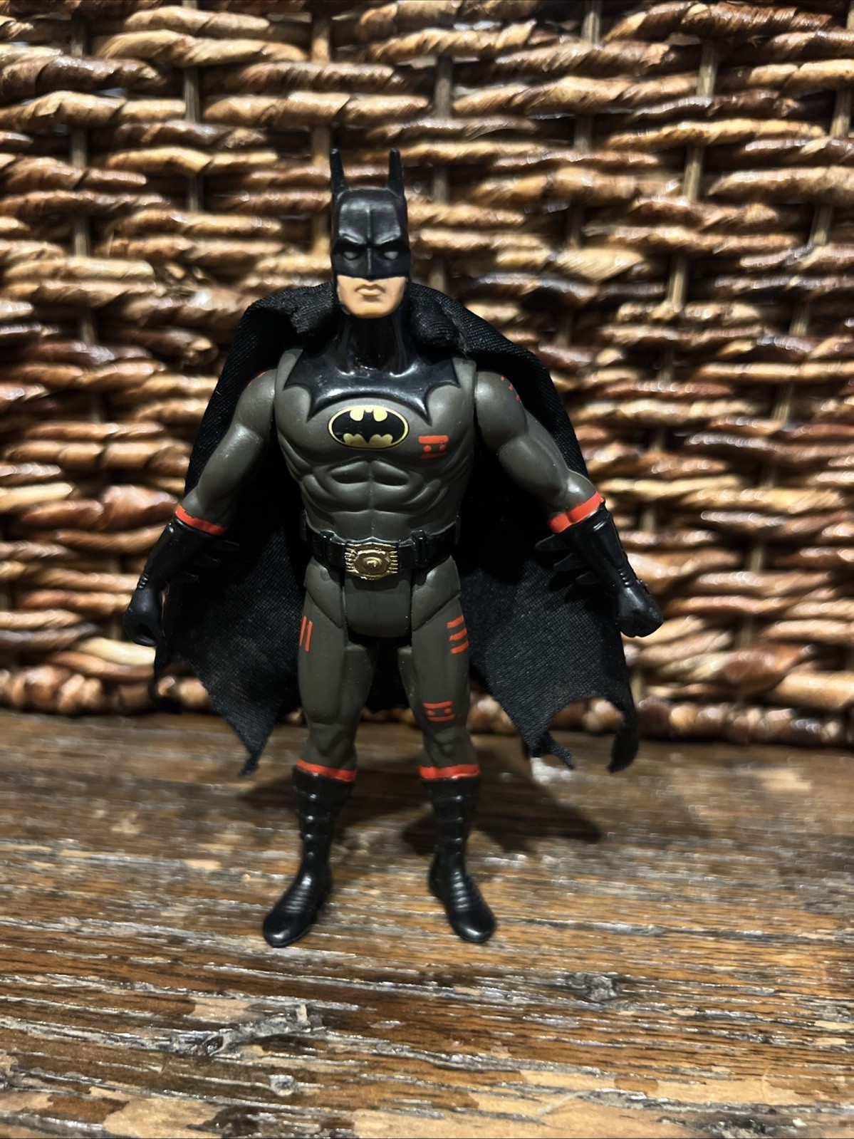 Batman Forever Deluxe Attack Wing Batman Figure 1995 Kenner W/ Backpack No Belt