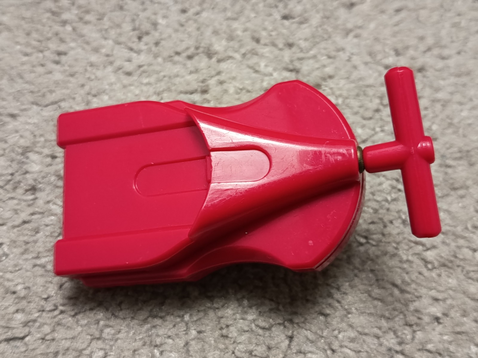 Red Beylauncher / String Launcher Beyblade TAKARA TOMY METAL FIGHT