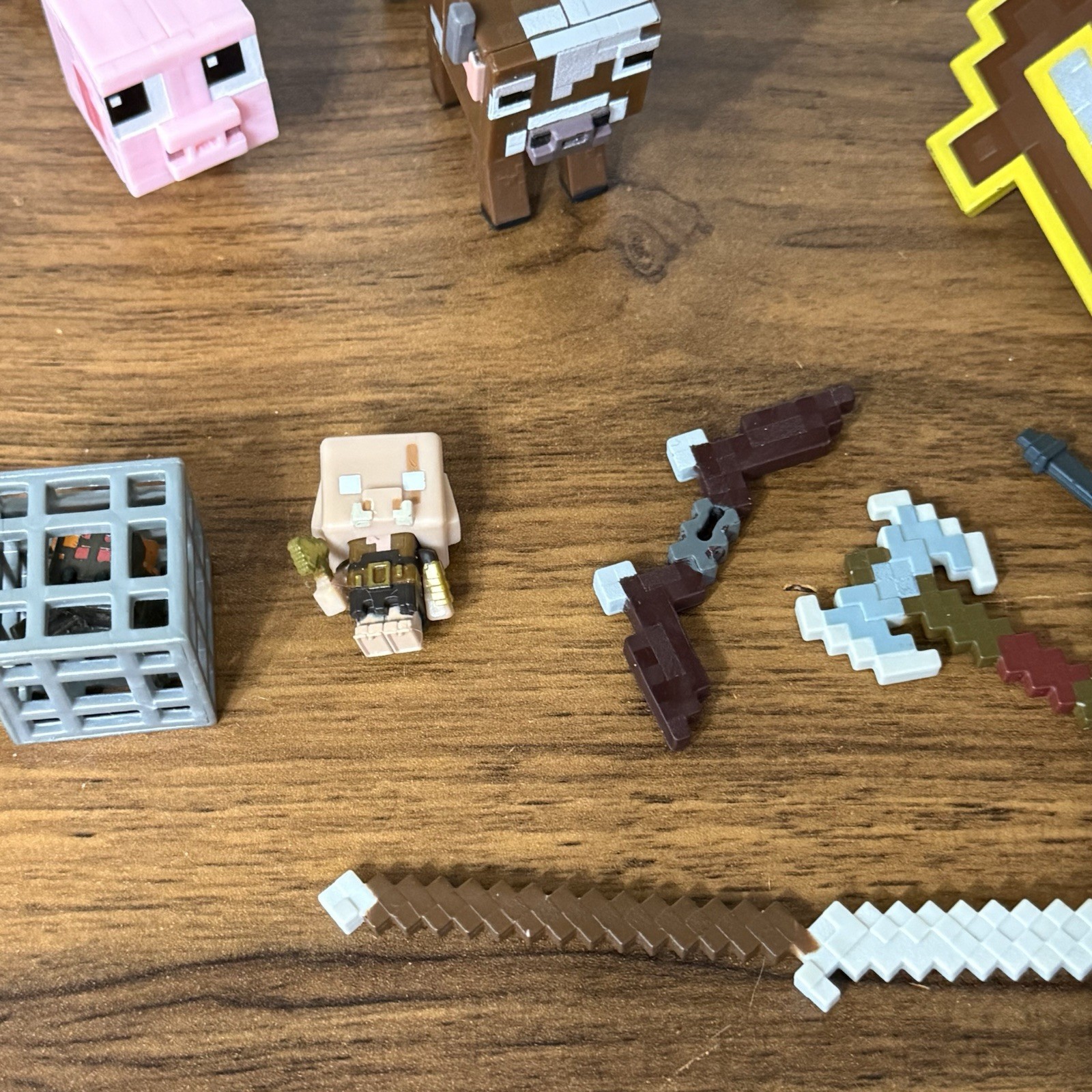 Minecraft Figure Lot Hoglin Hex Hal Enderman Skeleton Evoker 1&Prime;-3.75&Prime;