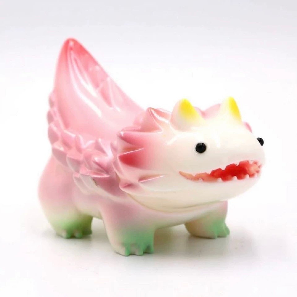 SHOKO NAKAZAWA BROTHER SEEDLAS Sakura Pink Vinyl Sofubi Figure Model H11CM/4.4in