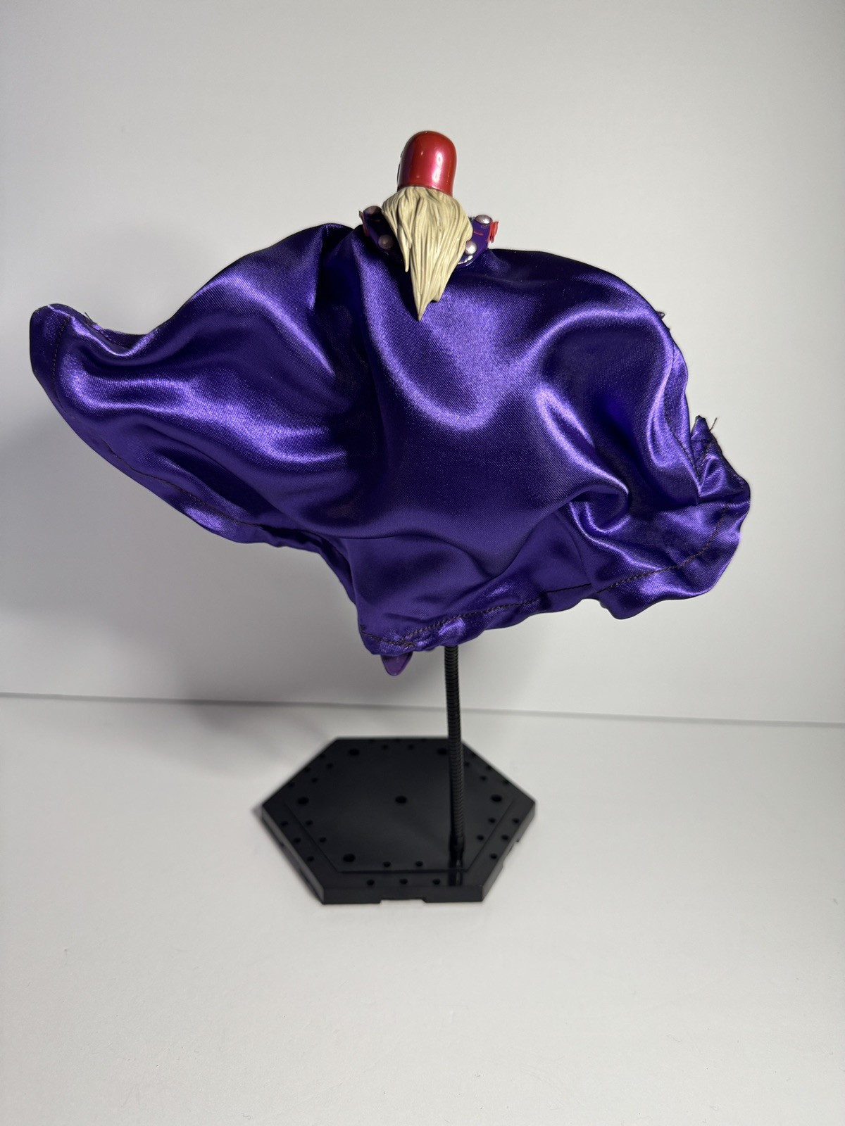 Custom Handmade Purple Wired cape For Marvel Legends Magneto 6 » Figure 1/12