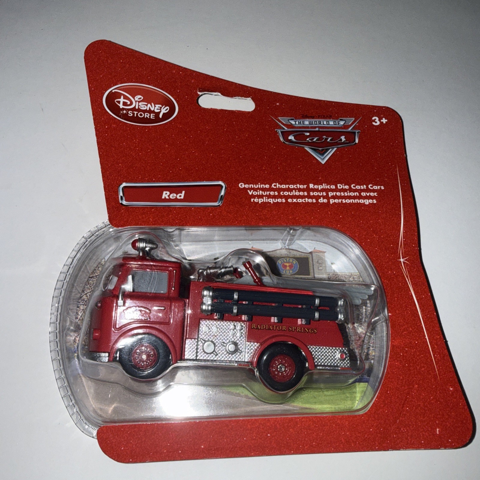 Walt Disney Store Cars Red Fire Engine 4&Prime; Die Cast Toy Vehicle New