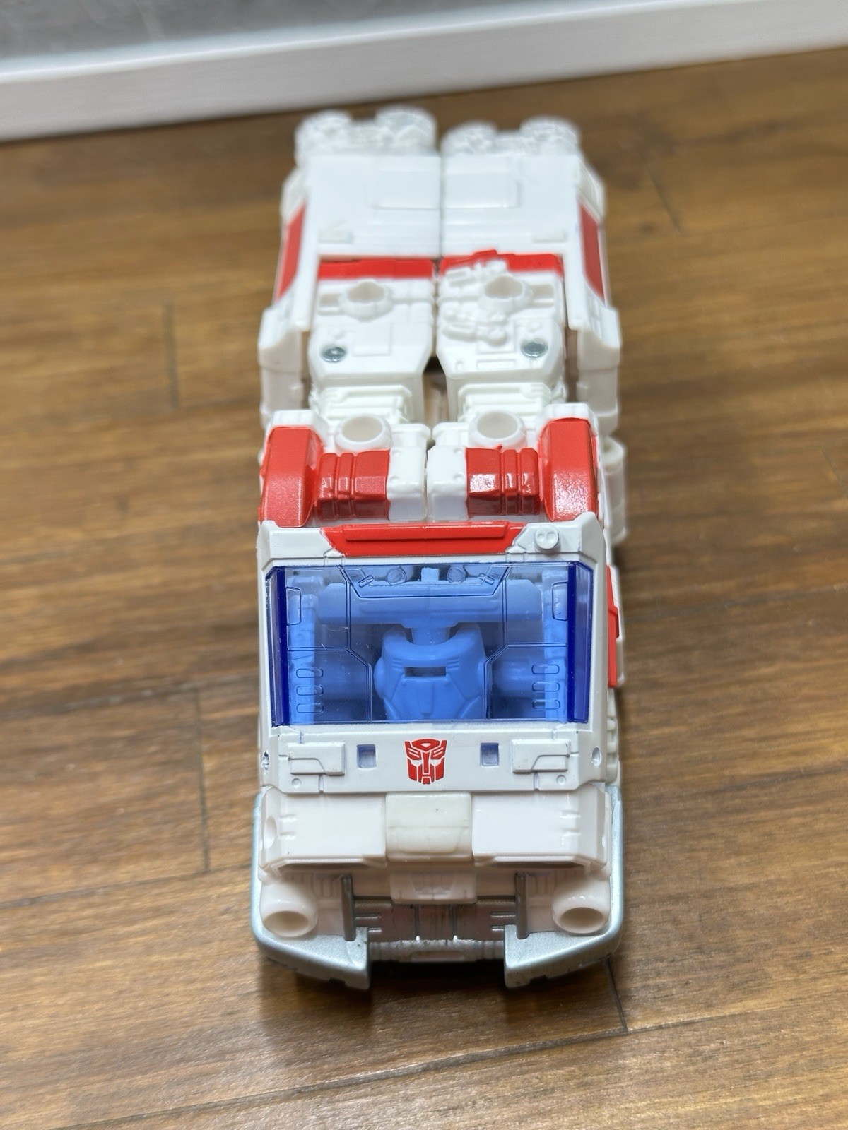 Transformers WFC Siege War for Cybertron Trilogy Ratchet Action Figure Walgreens