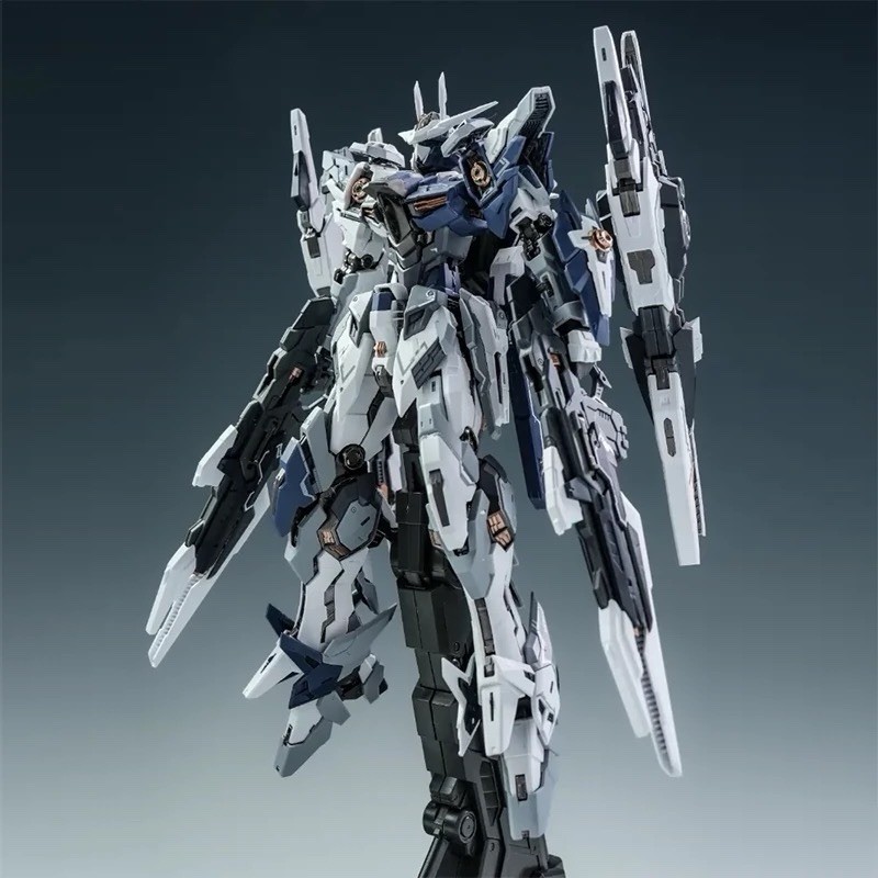 Iron Toys 1/100 Star Eternal Emerald Star Zero – Model Kit