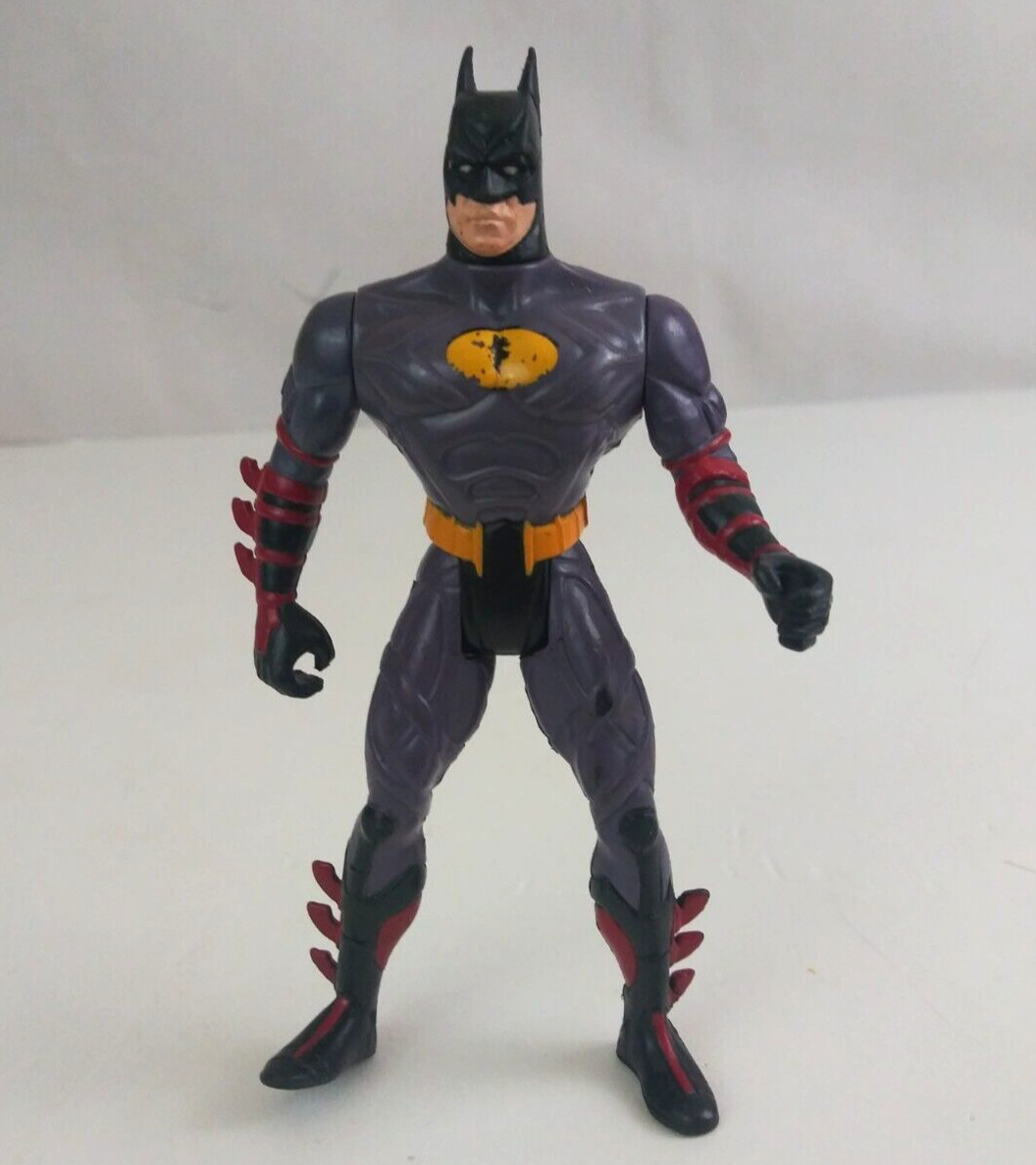 1995 DC Comics Batman Forever Deluxe Attack Wing Batman 4.5&Prime; Action Figure