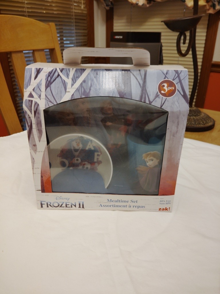 Disney – Frozen II …… 3 piece Mealtime set….ZAK…. BPA FREE (Z-28)