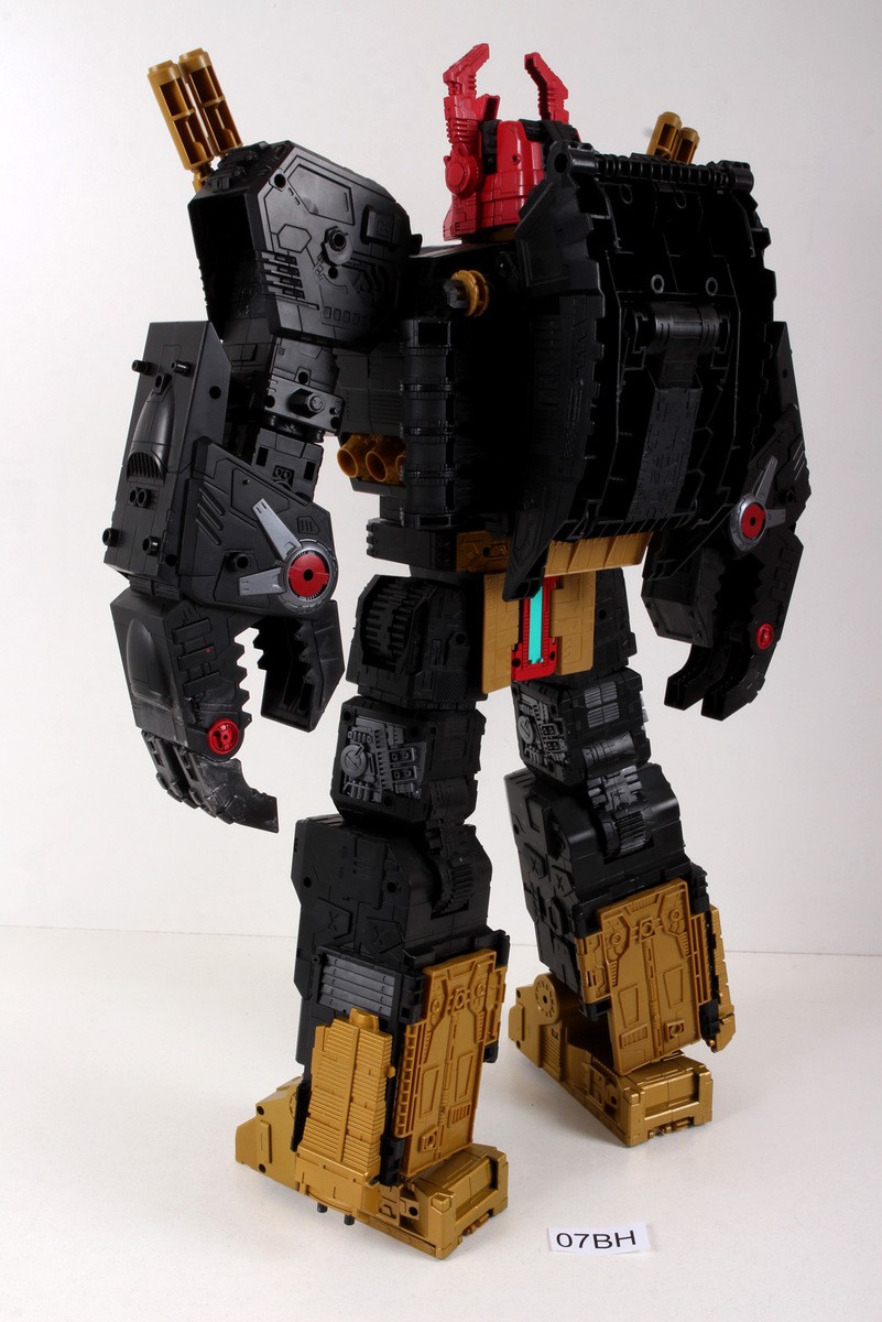 Transformers Legacy Titan Generations Selects Black Zarak 100% Complete