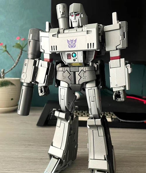Transformers Megatron 10&Prime; Figure MP36 Tomy Takara Masterpiece Robot New In Box