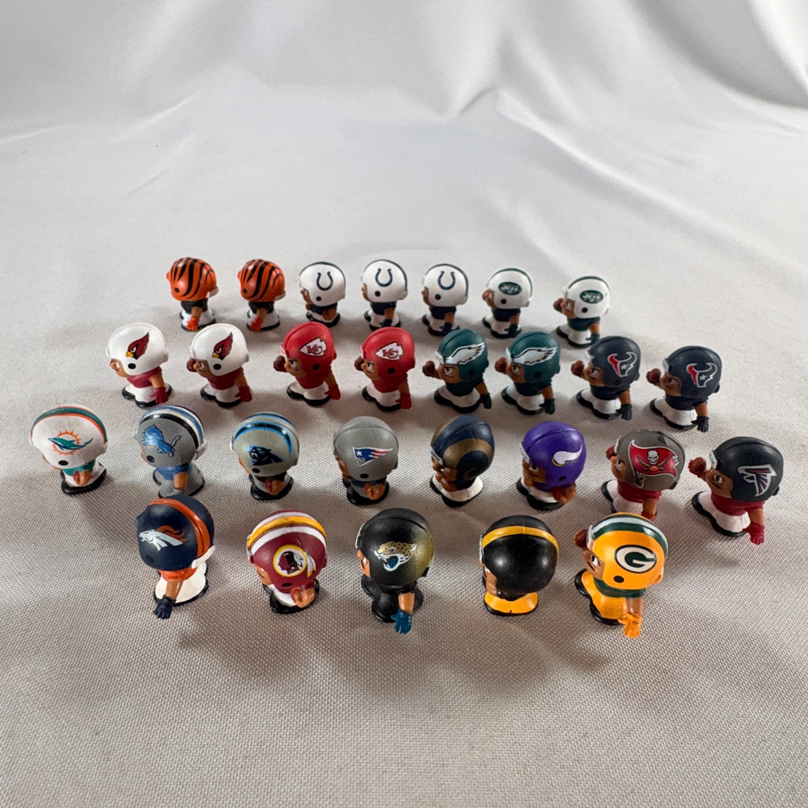 Lot of 28 NFL TeenyMates bengals colts jets cardinals chiefs eagles texans pats