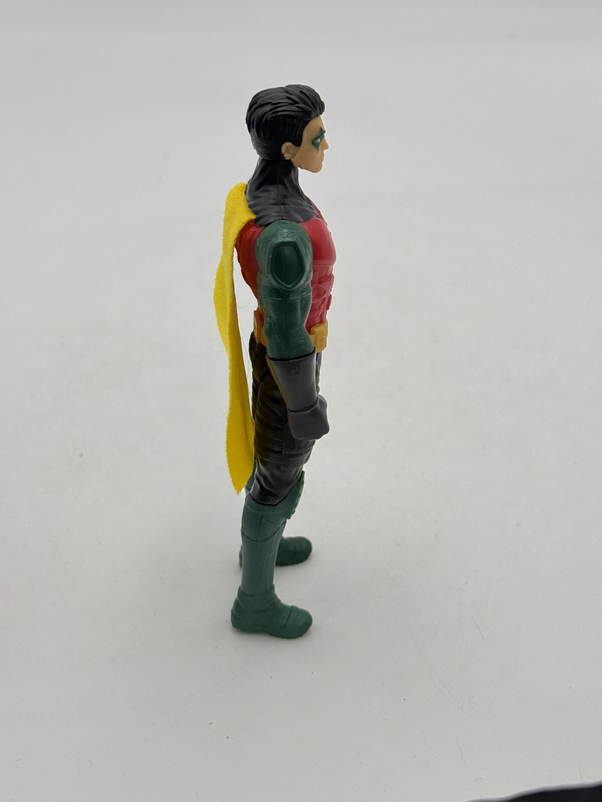 DC Multiverse Red Robin 6&Prime; Action Figure with Long Yellow Cape Loose 2019 Dc