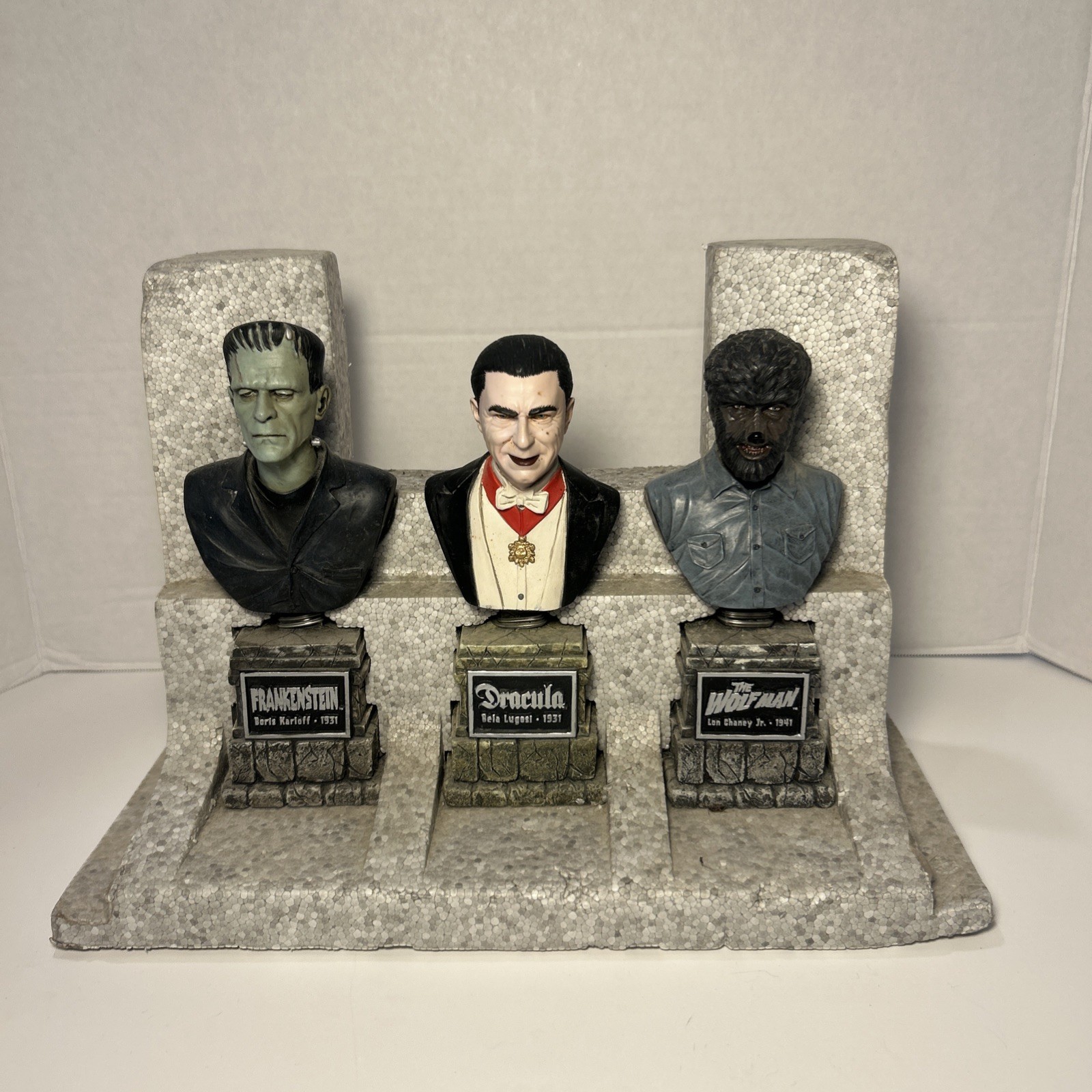 Universal Studios Monster Legacy Collection Set Frankenstein Wolfman Dracula