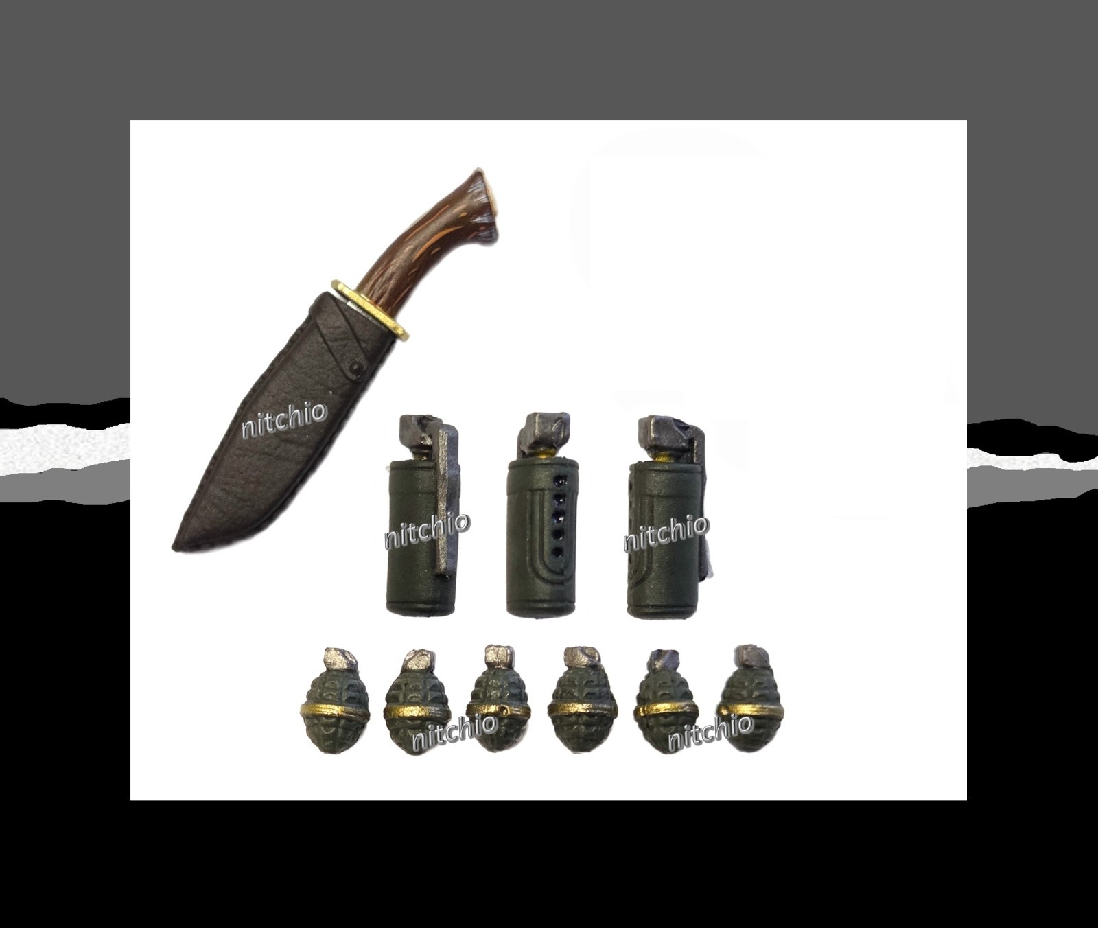 Mezco One:12 Doc Savage – BOWIE KNIFE, SMOKE BOMBS & HAND GRENADES 1/12 Scale