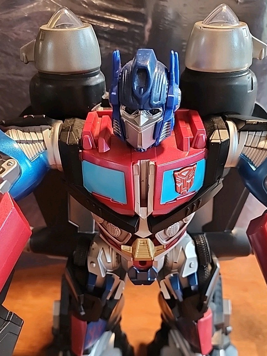 Transformers 12” Mega Power Bots Optimus Prime Hasbro 2008