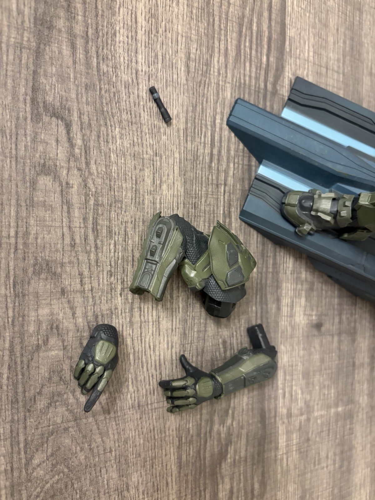 Halo 4 Master Chief Kotobukiya Statue READ DESCRIPTION !