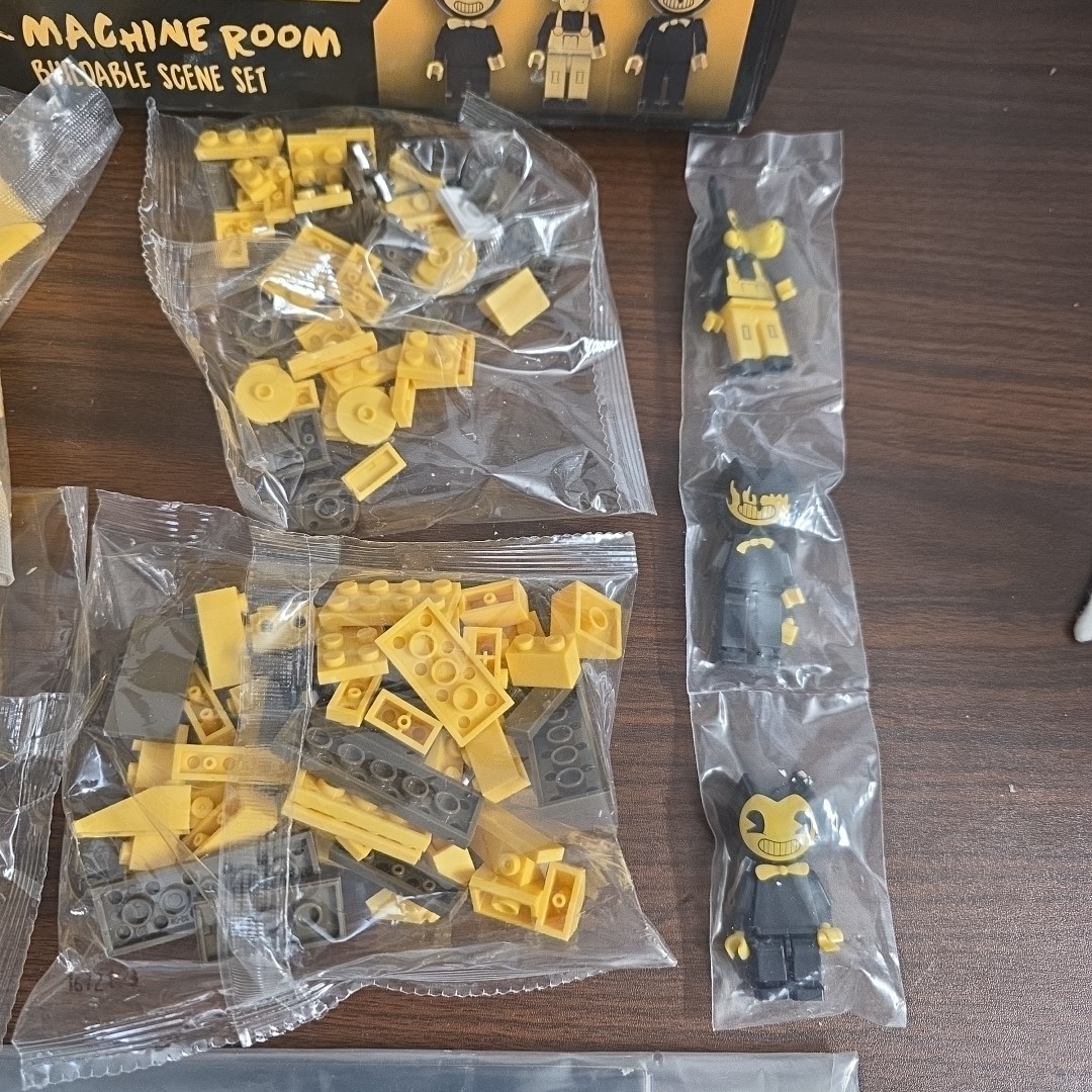 Basic Fun Bendy and The Ink Machine Room Buildable Scene Set Action Figure