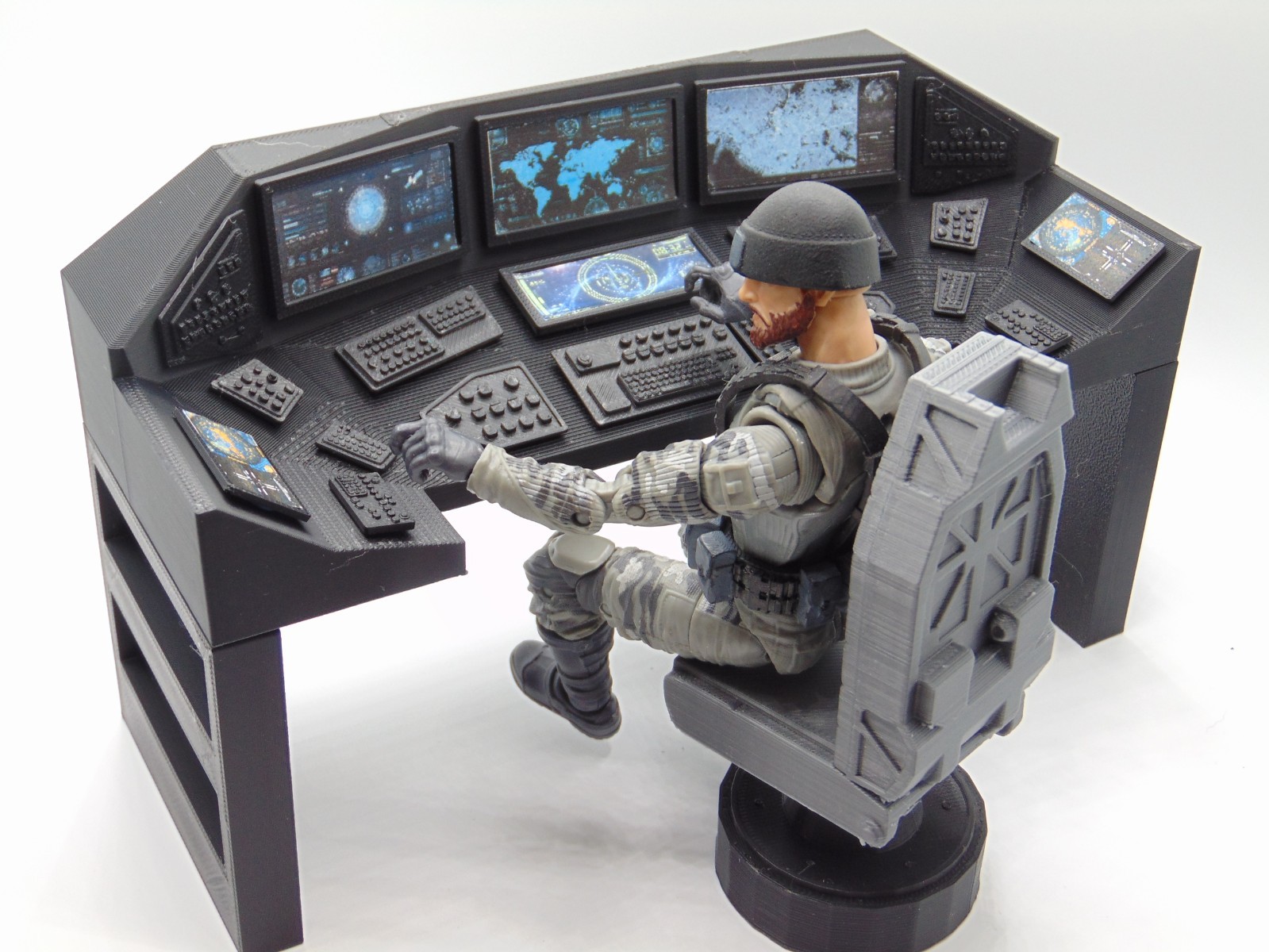 Custom 1:18 Computer Operator Control Station Set for eBay Buyer ID darthviard