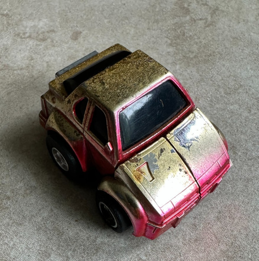 Vintage 1992 Transformers G2 Hubcap MiniBot Figure Sun Damaged Paint Job