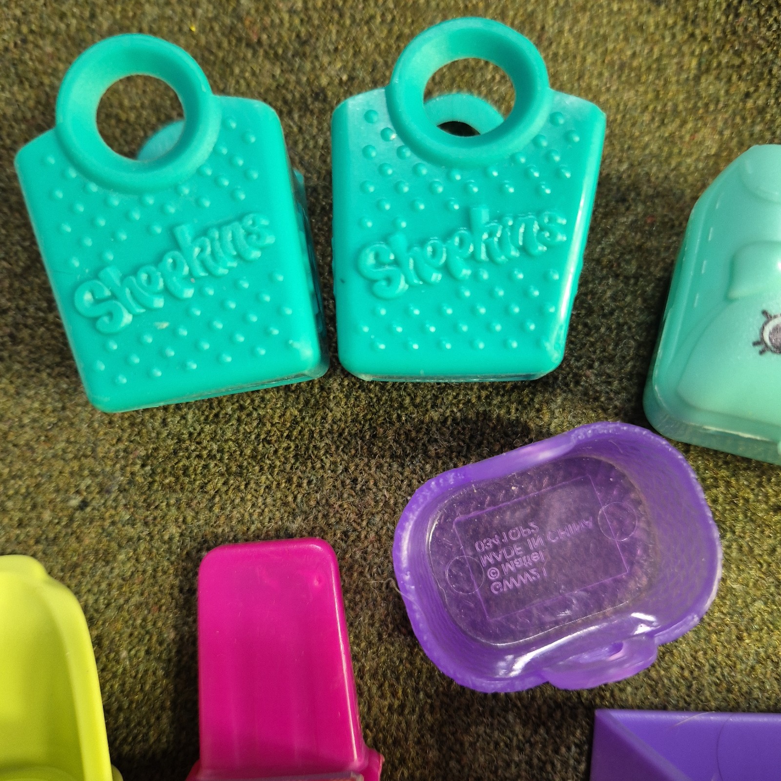 Shopkins Lot Of 83 Random Characters Furniture Baskets, Vehicle