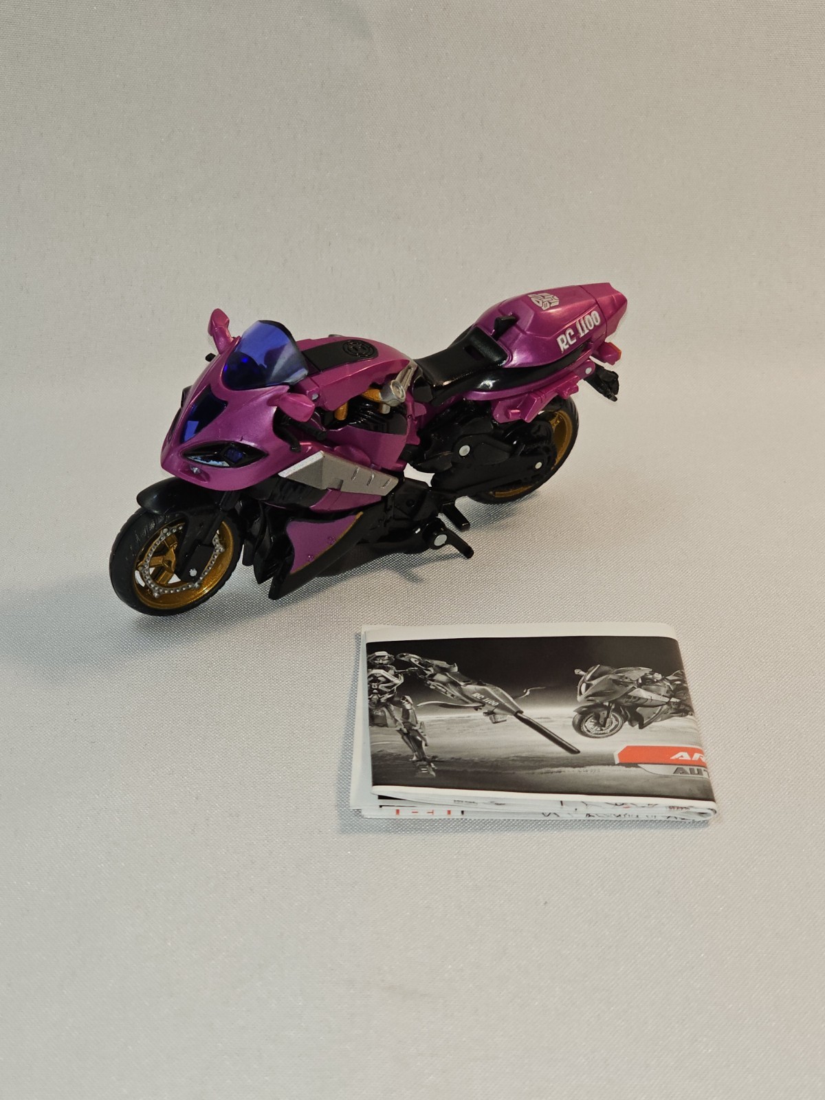 Transformers 2007 Movie Deluxe Class Arcee Hasbro Complete – READ DESCRIPTION