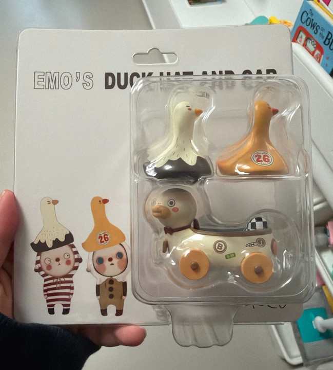 Sooya Studio Emo´s Duck Car & Hats Elevator Action Figure Sealed
