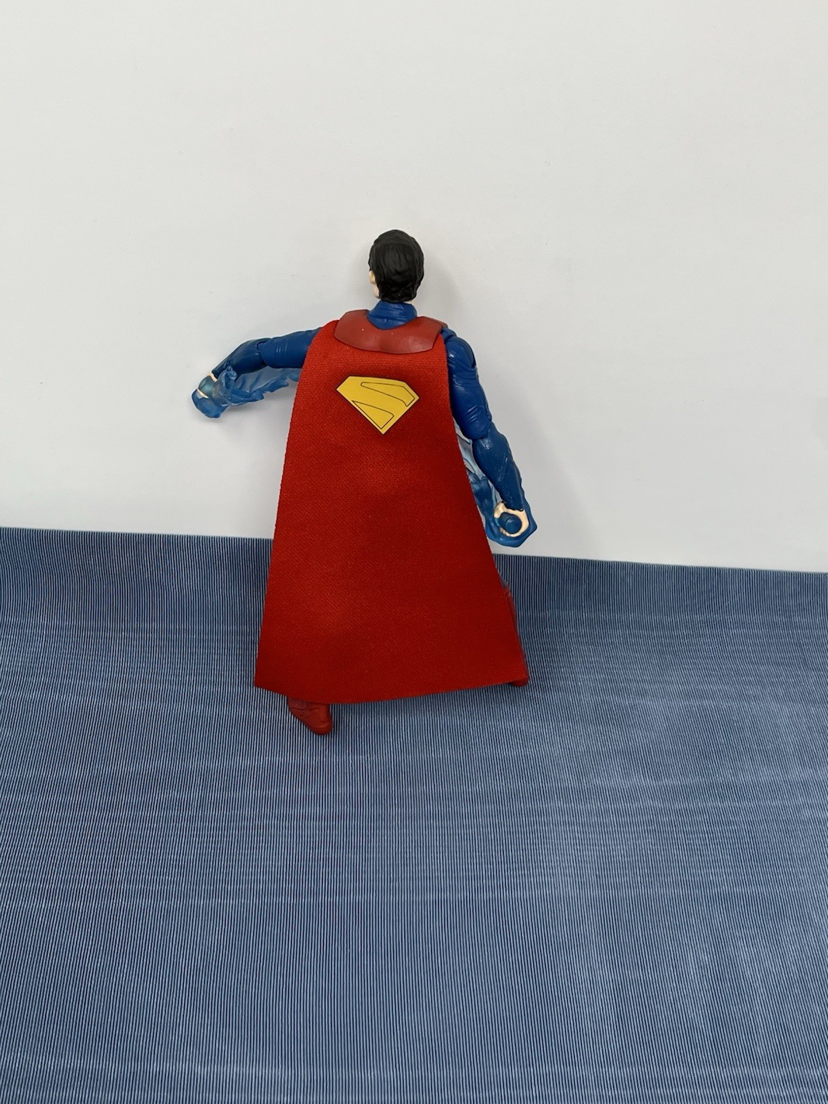 Dc Comics Superman figurine ( Without Packaging)