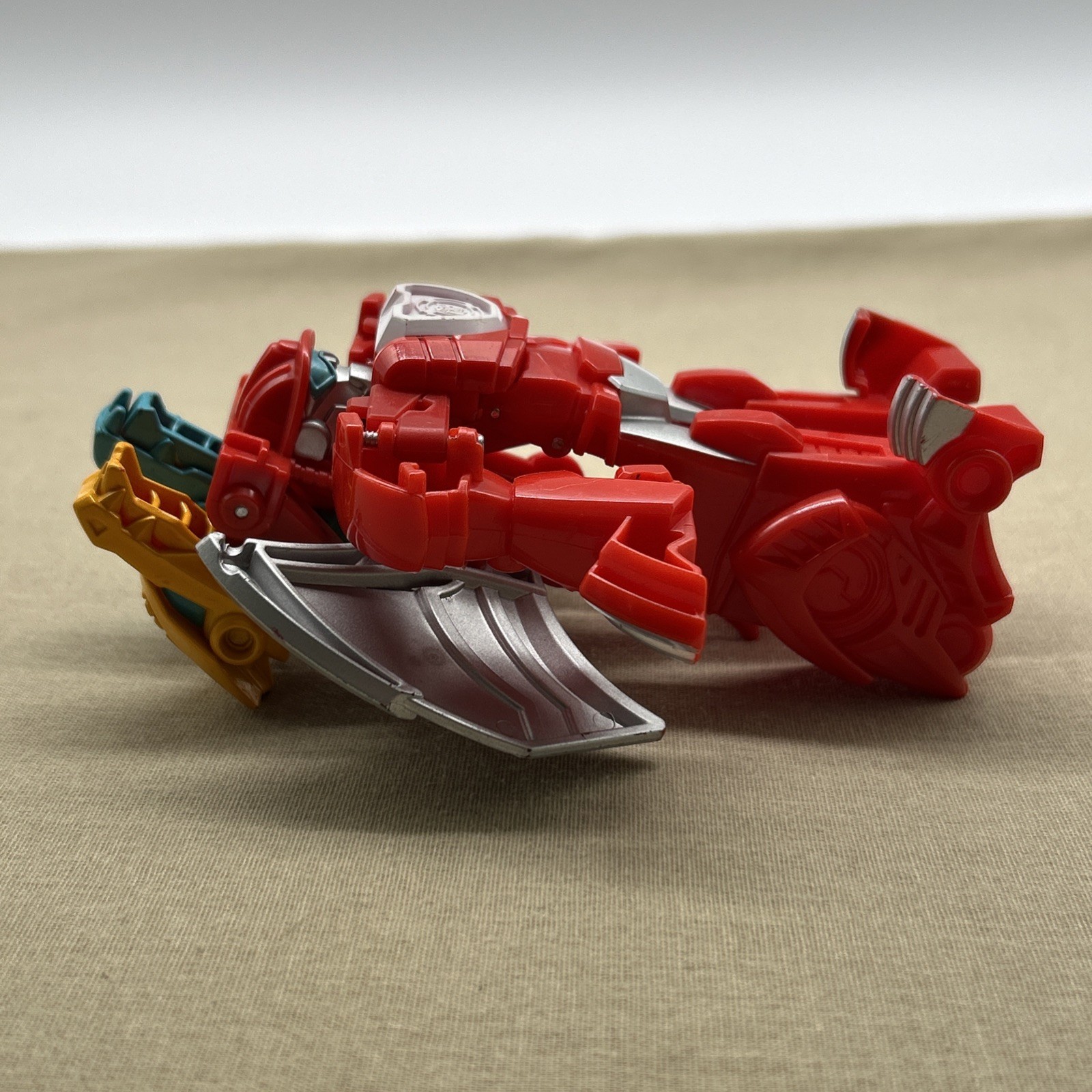 Playskool Heroes Transformers Rescue Bots Heatwave Fire Bot Dragon Action Figure
