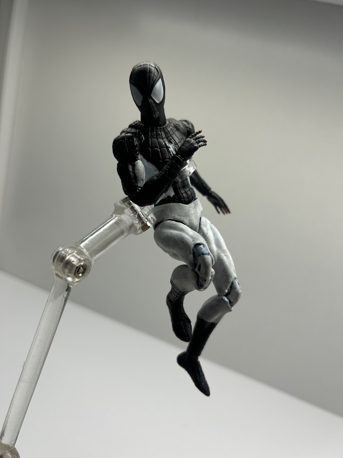 Custom Mafex 075 body Negative suit Spider-man!!