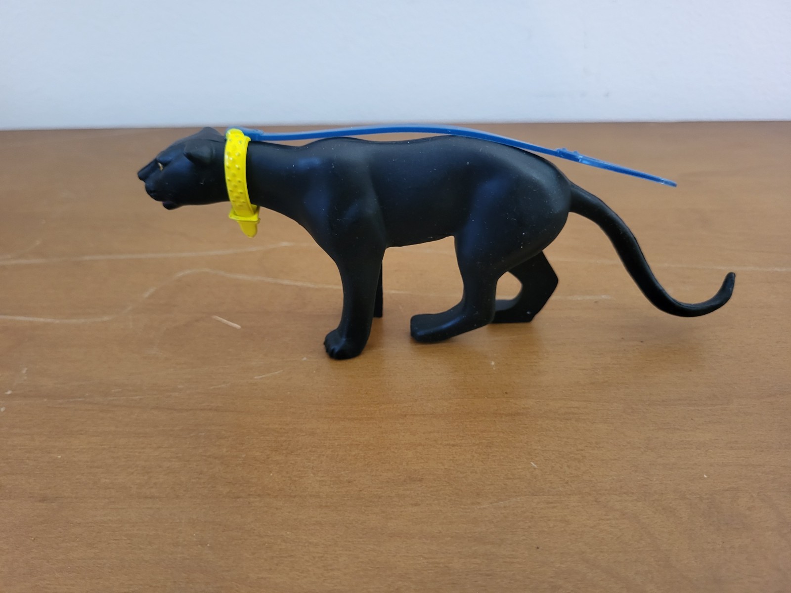 PLAYING MANTIs CAPTAIN KID ACTION Pet PANTHER KHEM with LEASH
