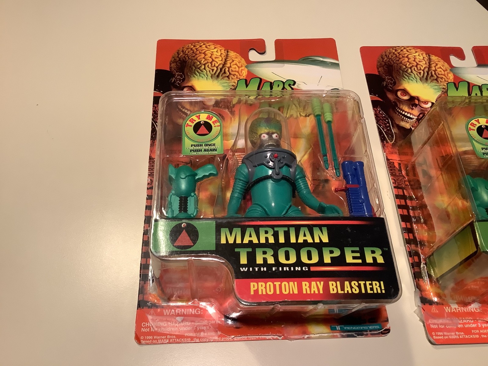 1996 MARS ATTACKS VTG MARTIAN TROOPER & LEADER Alien Figures TRENDMASTERS OPEN