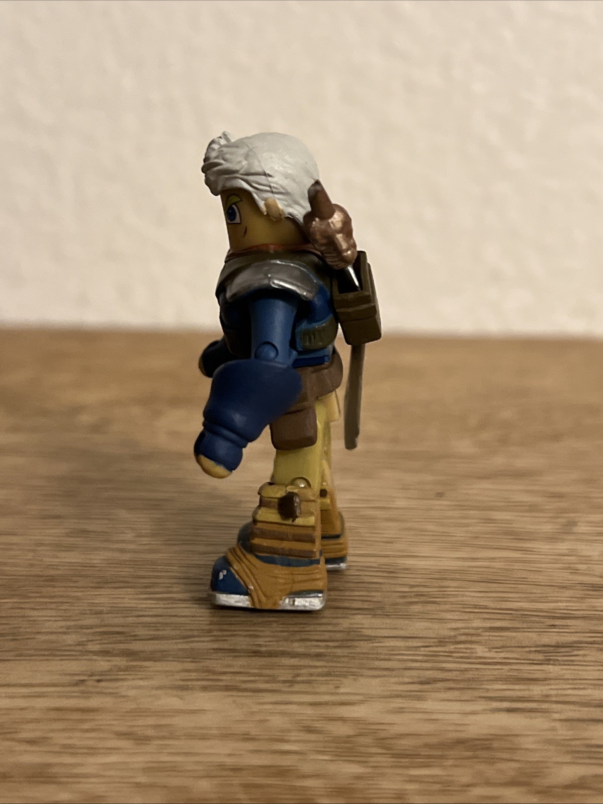 Valeros Human Fighter W/ Sword From Pathfinder 2.5” Action Figure PVC Toy