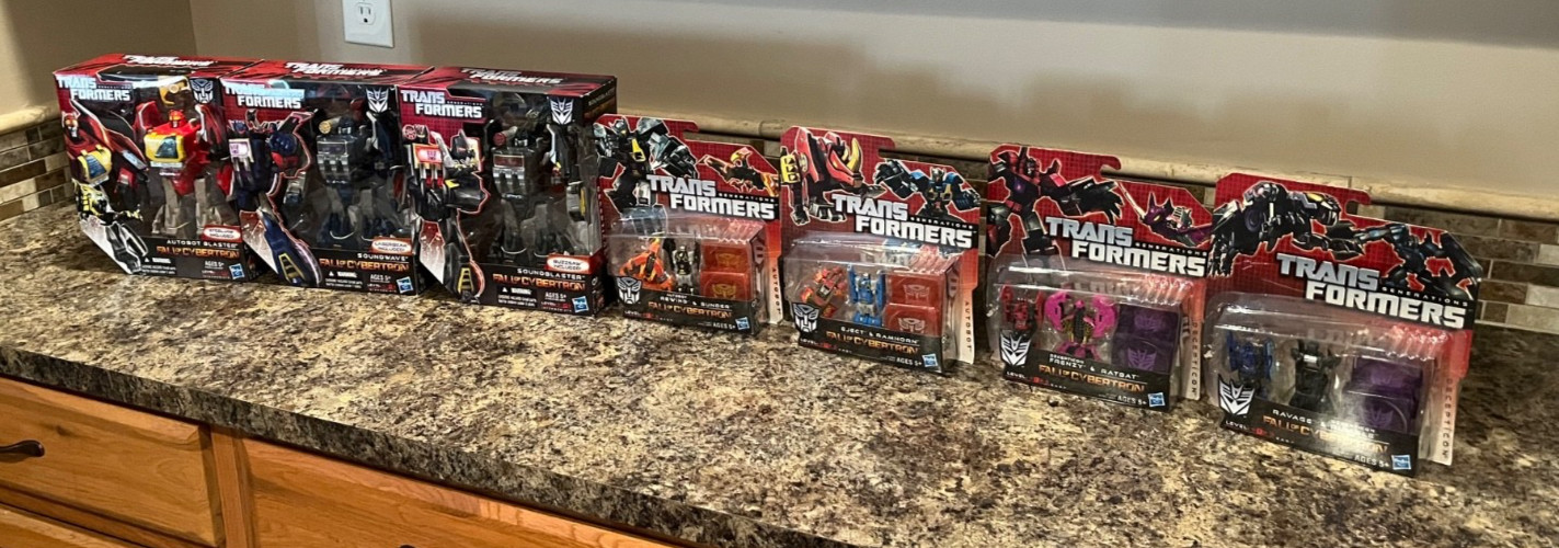 Transformers Generations Fall of Cybertron Lot