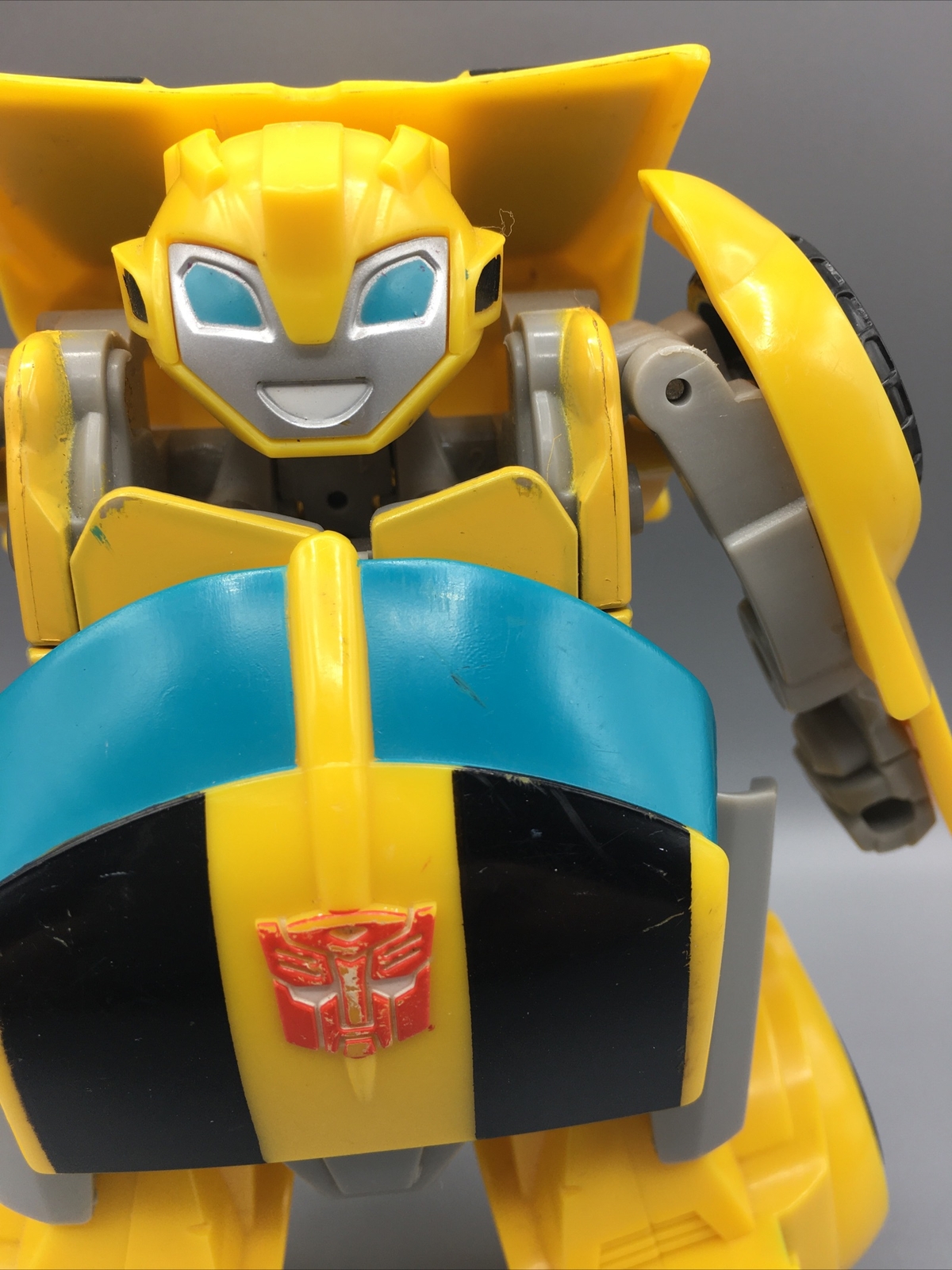 Transformers Rescue Bots Energize 6&Prime; Bumblebee, Yellow Car Camero Hasbro Tomy