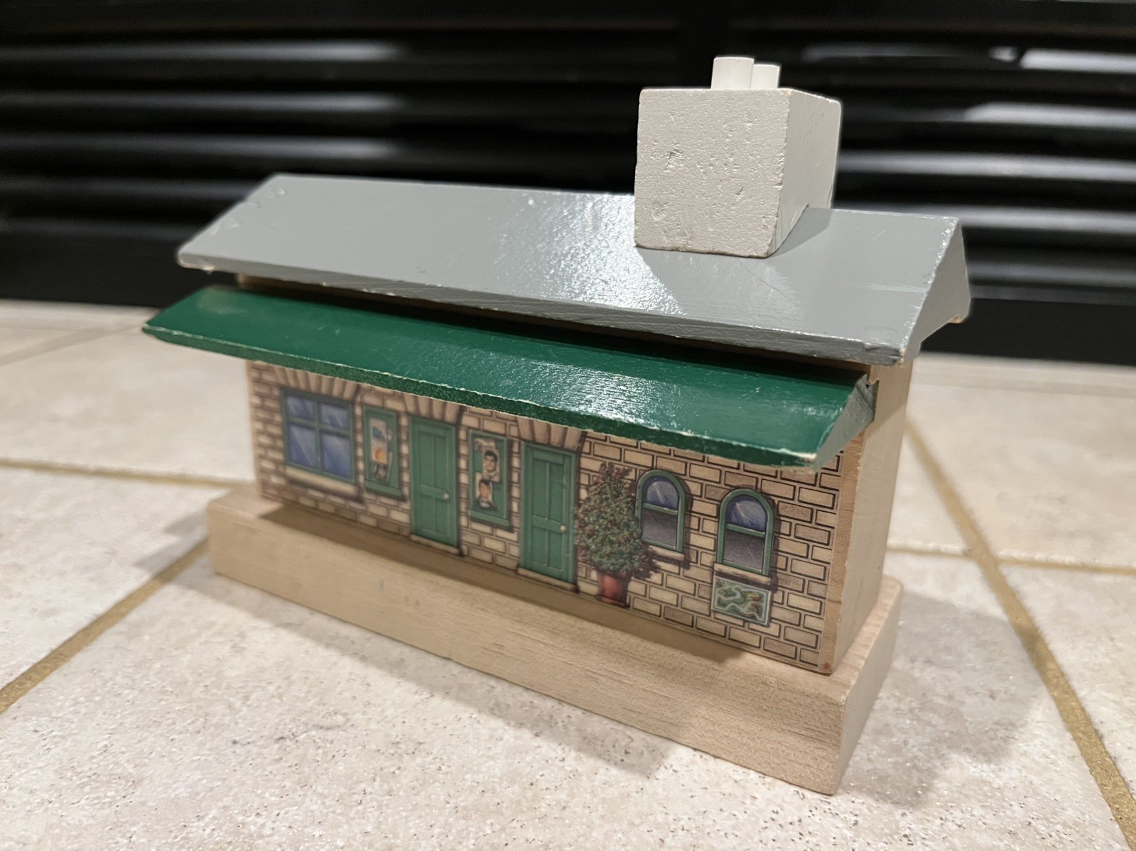 Thomas and Friends Ellsbridge Station Wooden Railway Playset Pieces