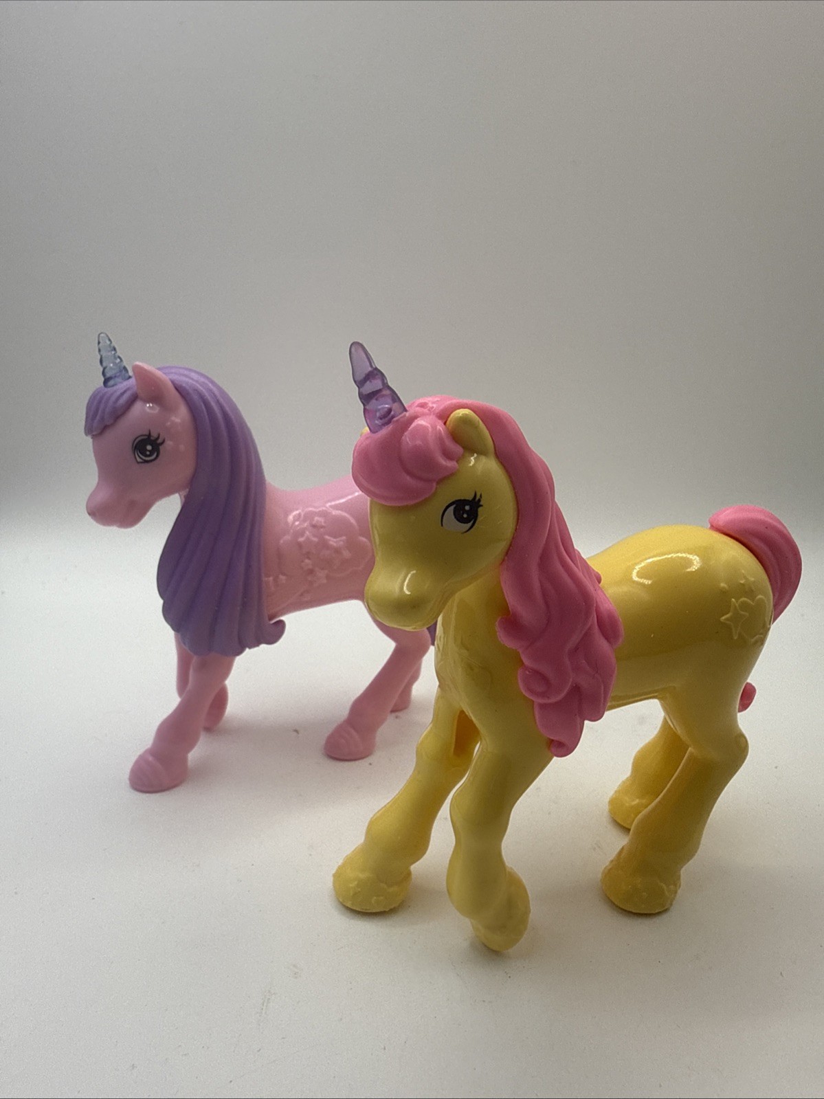 Lot of 2 Mini Barbie Unicorn Figures – Yellow/Pink Mane & Purple/Blue Horns Toy