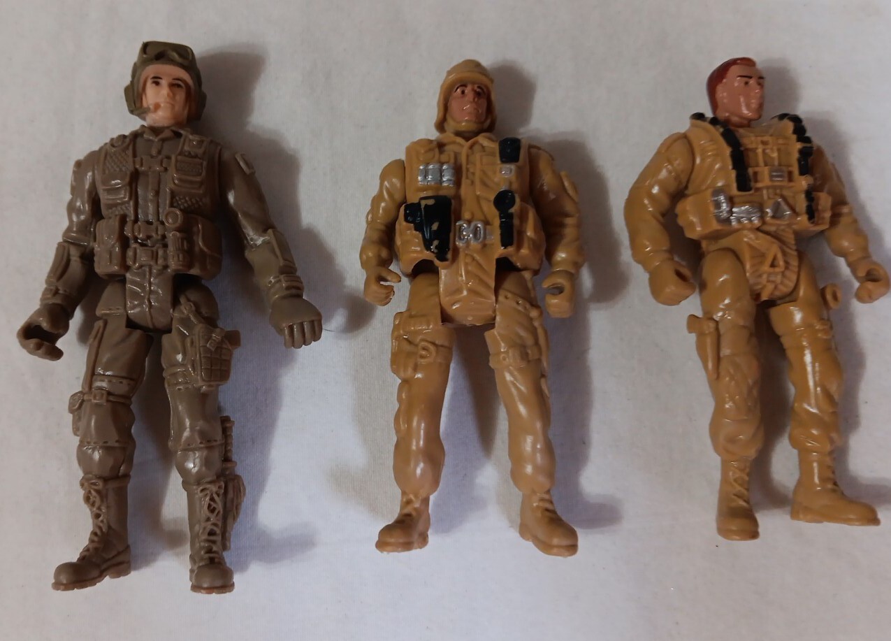 3 Military Soldiers Action Figures 4&Prime; Tan Brown Children&rsquo;s Toy No Accessories