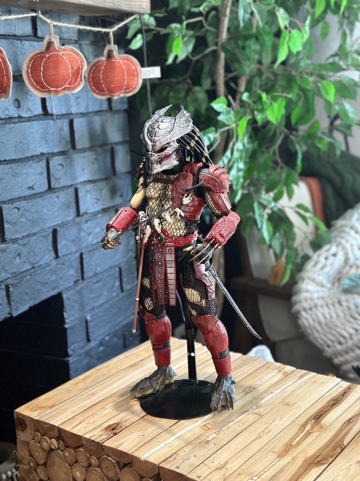 Custom 1/4 Scale Echo Mask For Neca Jungle Hunter Predator – MADE TO ORDER
