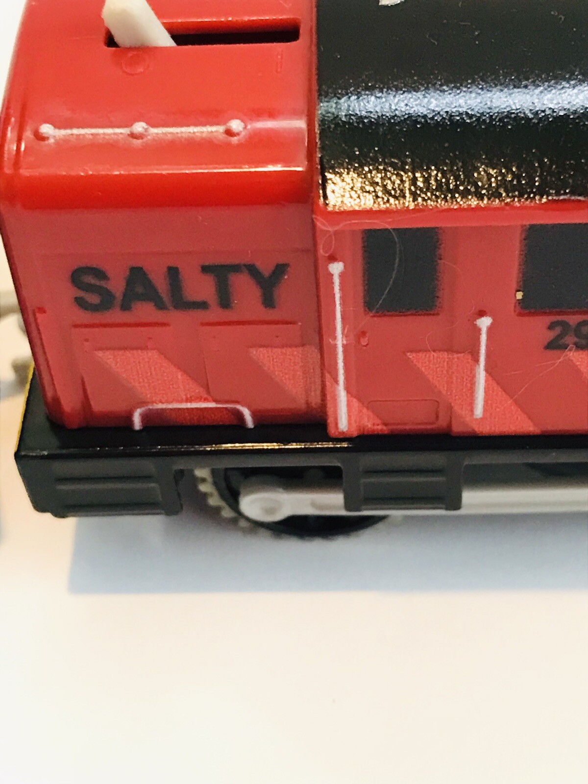 Thomas The Train Trackmaster Motorized Salty Engine & Brendam Train Cab + 2x AAA