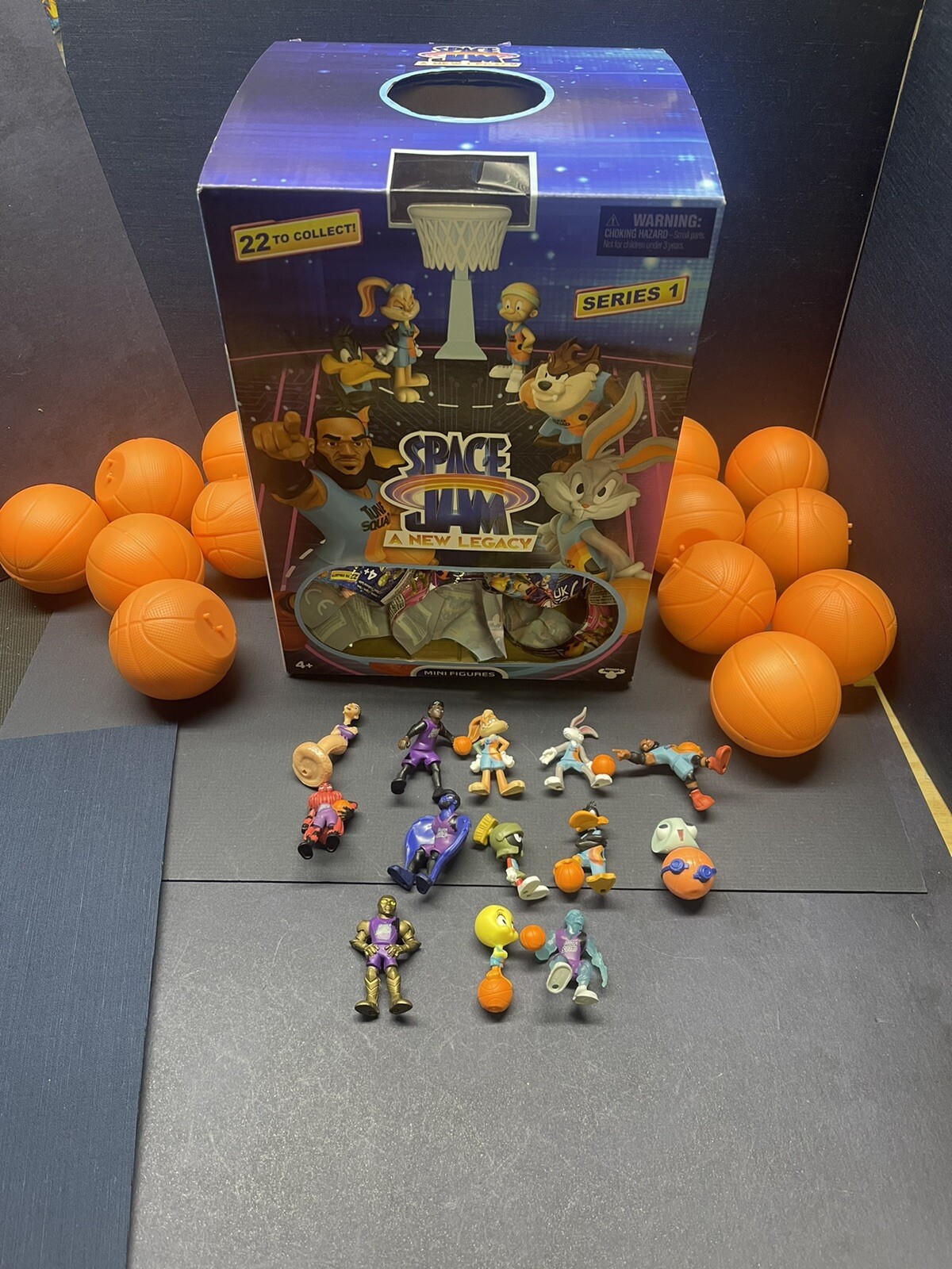 Space Jam Mini Series 1 (13 Figures Complete With Box)