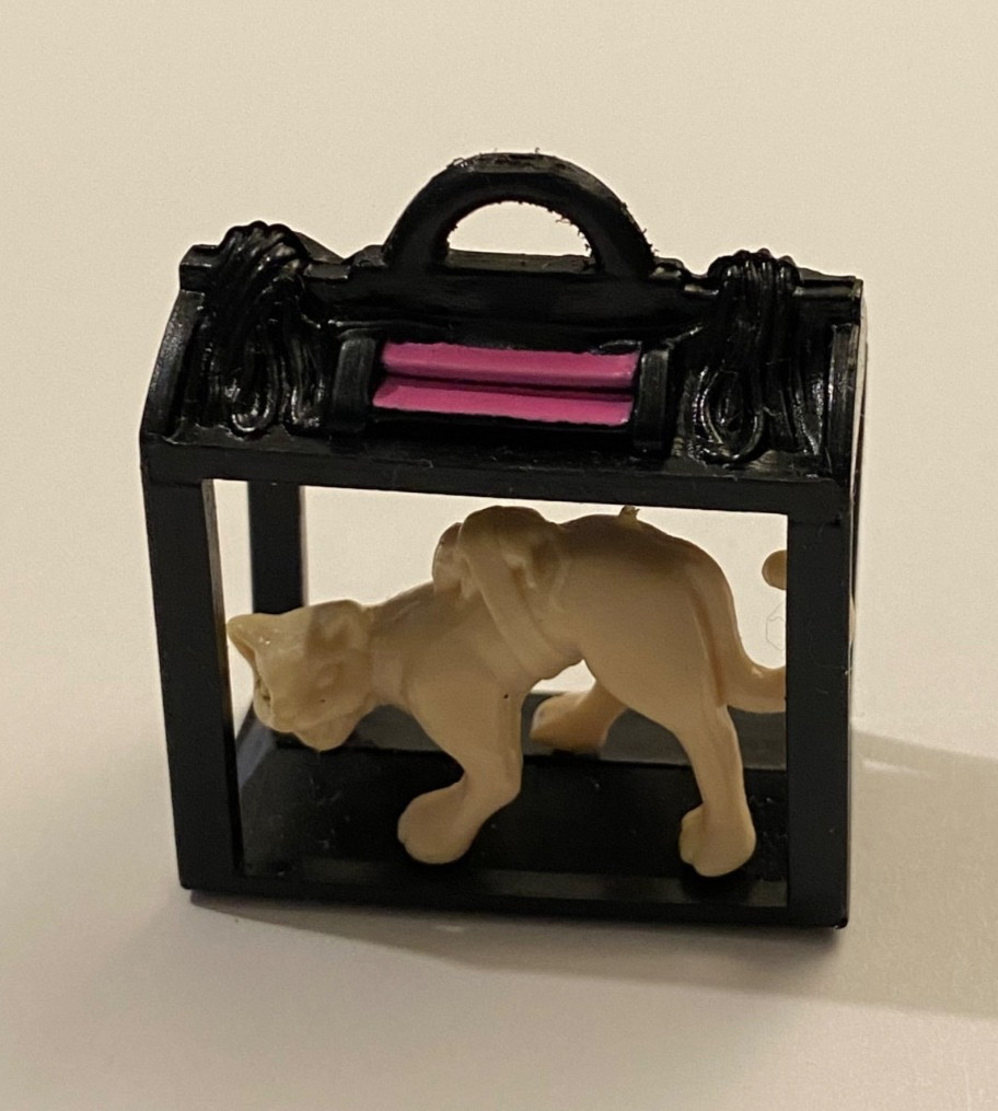 vintage ljn DUNE — FEYD&rsquo;S CAT BOX weapon part only FREE SHIP