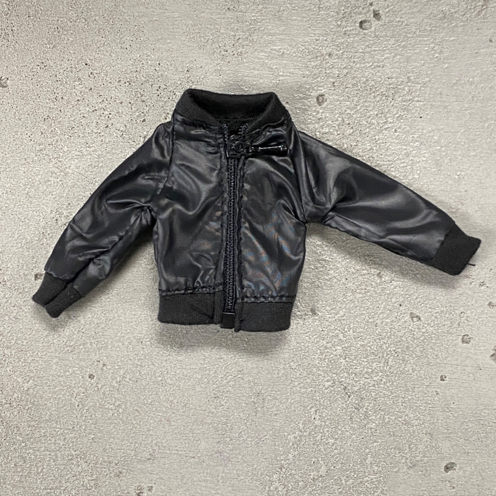 SU-ZPJK-BK: 1/12 scale Black Zipper Jacket for 6&Prime; Muscular body